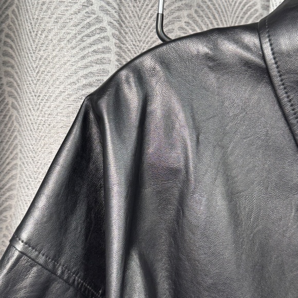 Oak + Fort Black Faux Leather Shirt Jacket - Picture 8 of 12